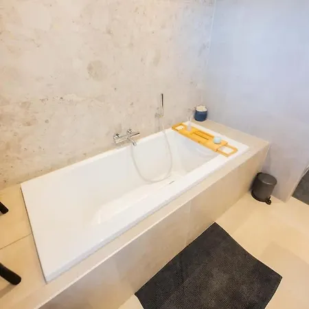 Prestige 70m2 Two-bedroom - Vw142a Apartment *